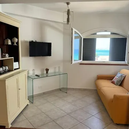 Iside 4 Pax Apartment Crotone